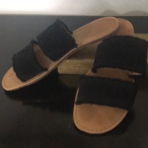 UGG slides Women’s US sz 8 - gently worn